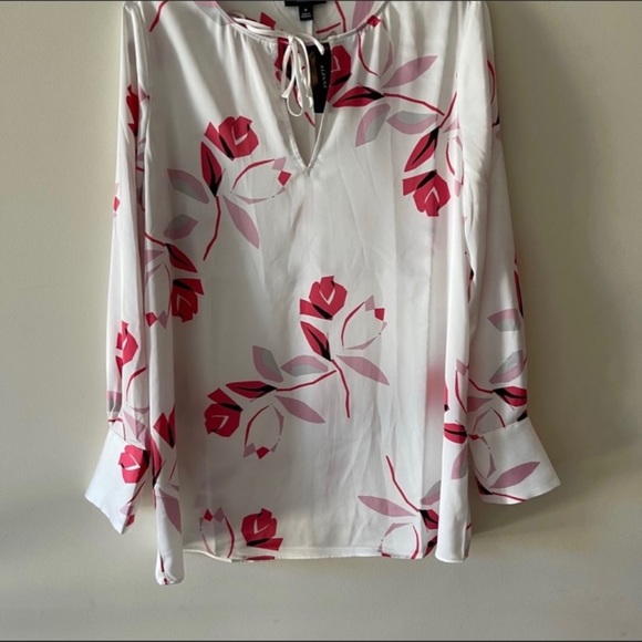 White and Red Long Sleeve Floral Print Tie Front Women’s Blouse - Picture 4 of 6